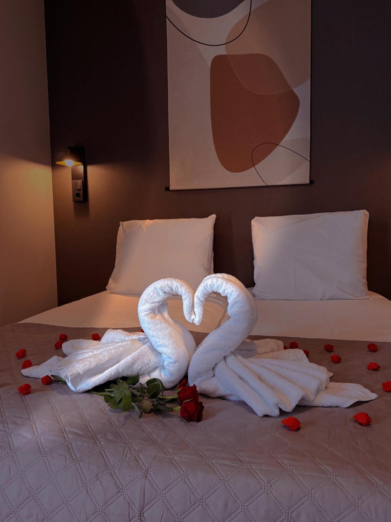 Hotel Emilia Катсгевел Екстер'єр фото
